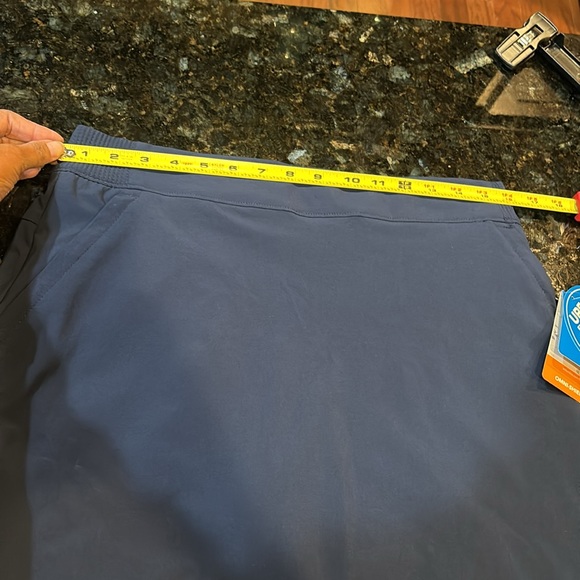 NWT- Columbia Athletic skort, size M - Picture 5 of 6